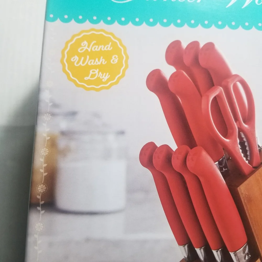NEW IN BOX THE PIONEER WOMAN SWEET ROSE RED 11 PIECE KNIFE SET